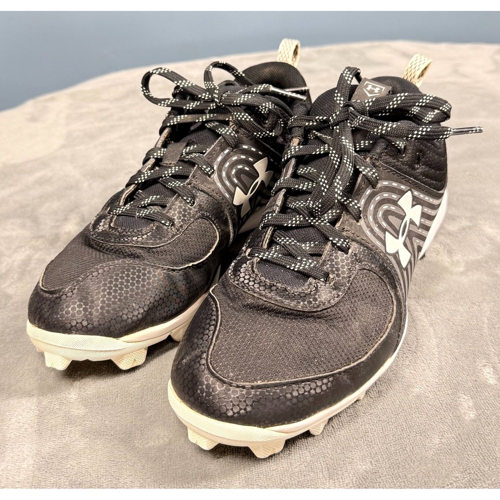 Under Armour Baseball Cleats Womens 6.5 Black Molded Leadoff Low